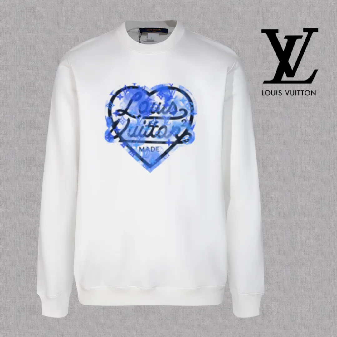 🅿️250 hot style on the shelves🔥❗ 💫〖Louis Vuitton LV〗 Fashionable round neck sweatshirt, casually matched with various styles, it is perfectly handsome😎The whole dress is made of double waistcoats, which makes the whole dress more three-dimensional. Not ordinary factories can do such fine work. The 2025 spring style counters are on sale, exquisite round neck terry sweatshirt, high-end double-strand pure cotton Customized drawstring ribs are dyed in the same vat and are complete with three standards. The chest craftsmanship adopts a simple and elegant pattern on the chest, which is easy to control for any age group! Fit and comfortable! Customized thickened 440g terry sweatshirt fabric, soft and comfortable to the touch, with a three-dimensional shape! 🙌🏻 It’s also very breathable, so it’s a versatile style that can be worn with any outfit! ✔Color: Black White Apricot Size: S M L XL 2XL